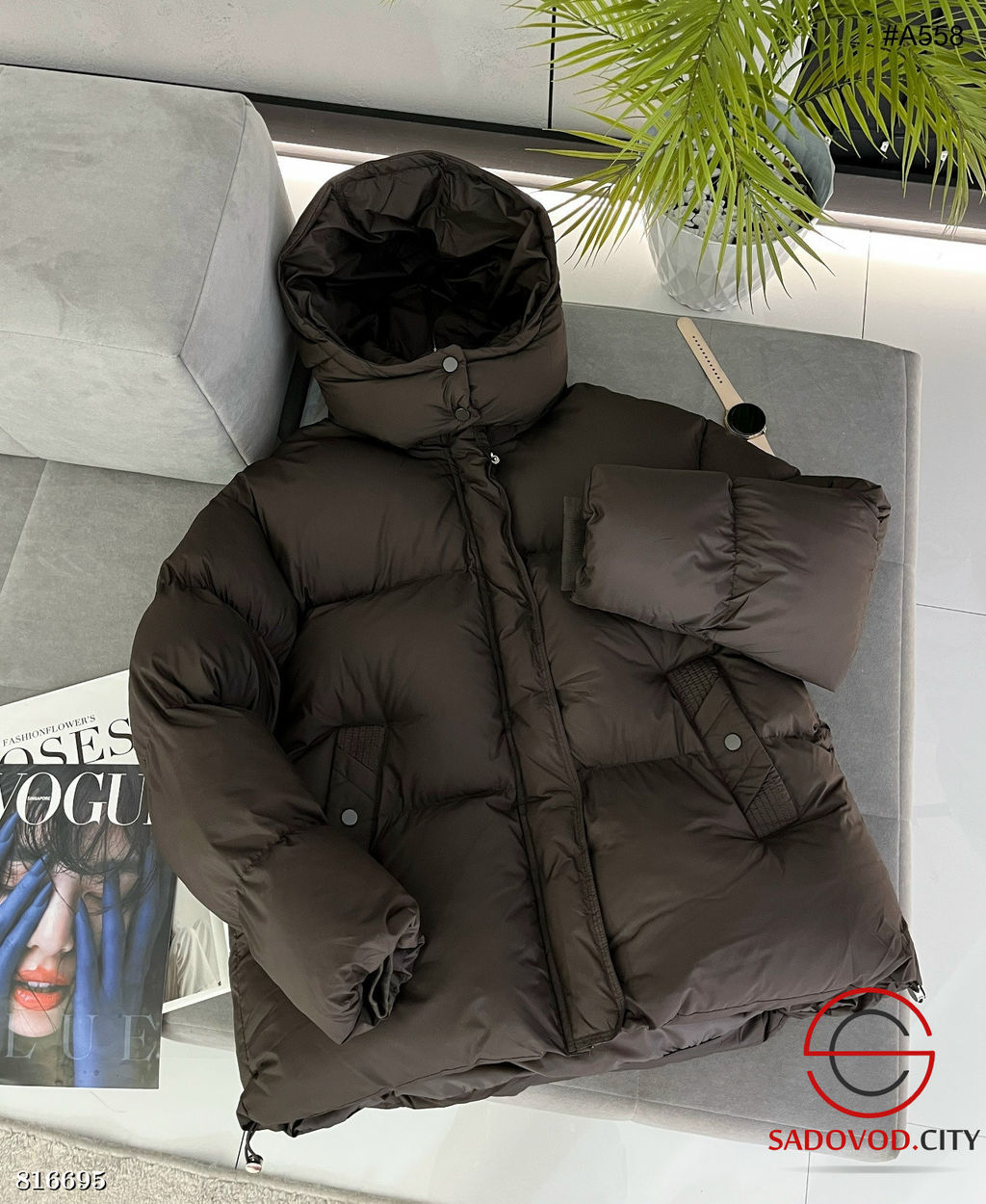 Тёплая зимняя женская куртка с капюшоном. - Bruno фото 3