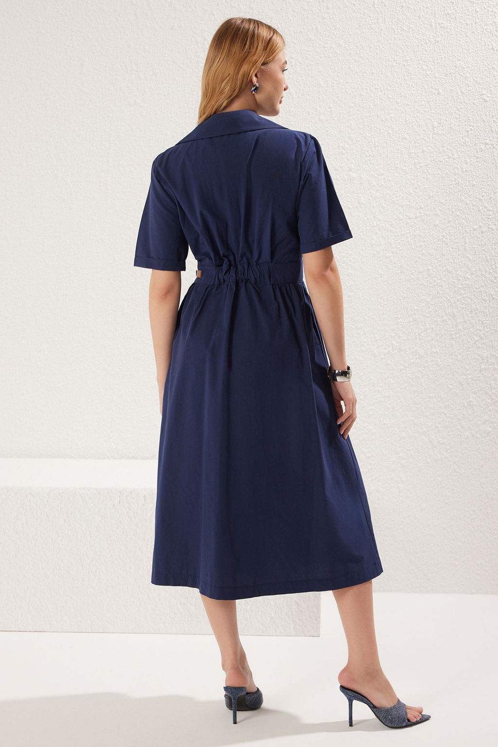 Trendyolmilla Lacivert A- Kesim Pili Ve Kemer Detayl? Poplin Astarl? Midi Dokuma Elbise TWOSS25EL00060 фото 10