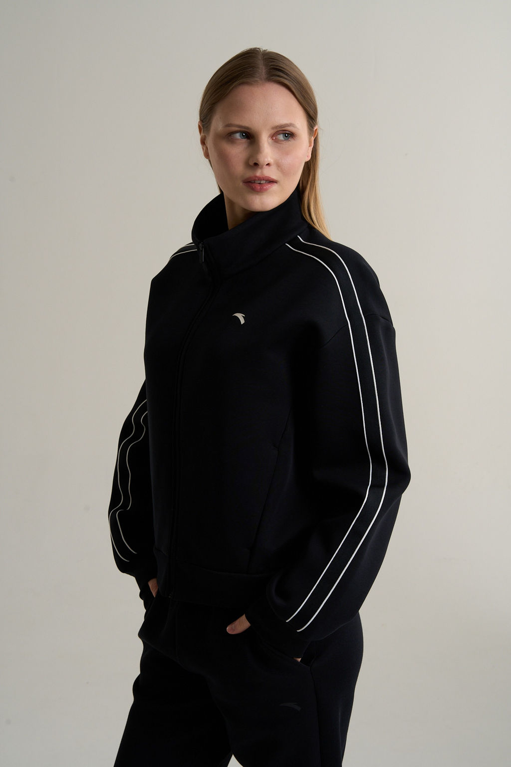 Олимпийка Черный TRN ESSENTIAL Knit Track Top