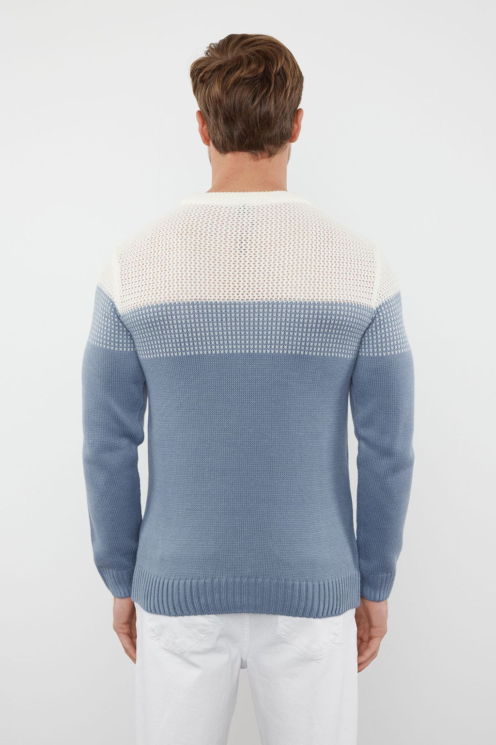 TRENDYOL MAN Bej Slim Fit Dar Kesim Bisiklet Yaka Renk Bloklu Kazak TMNAW21KZ0543 - Trendyolmilla фото 29