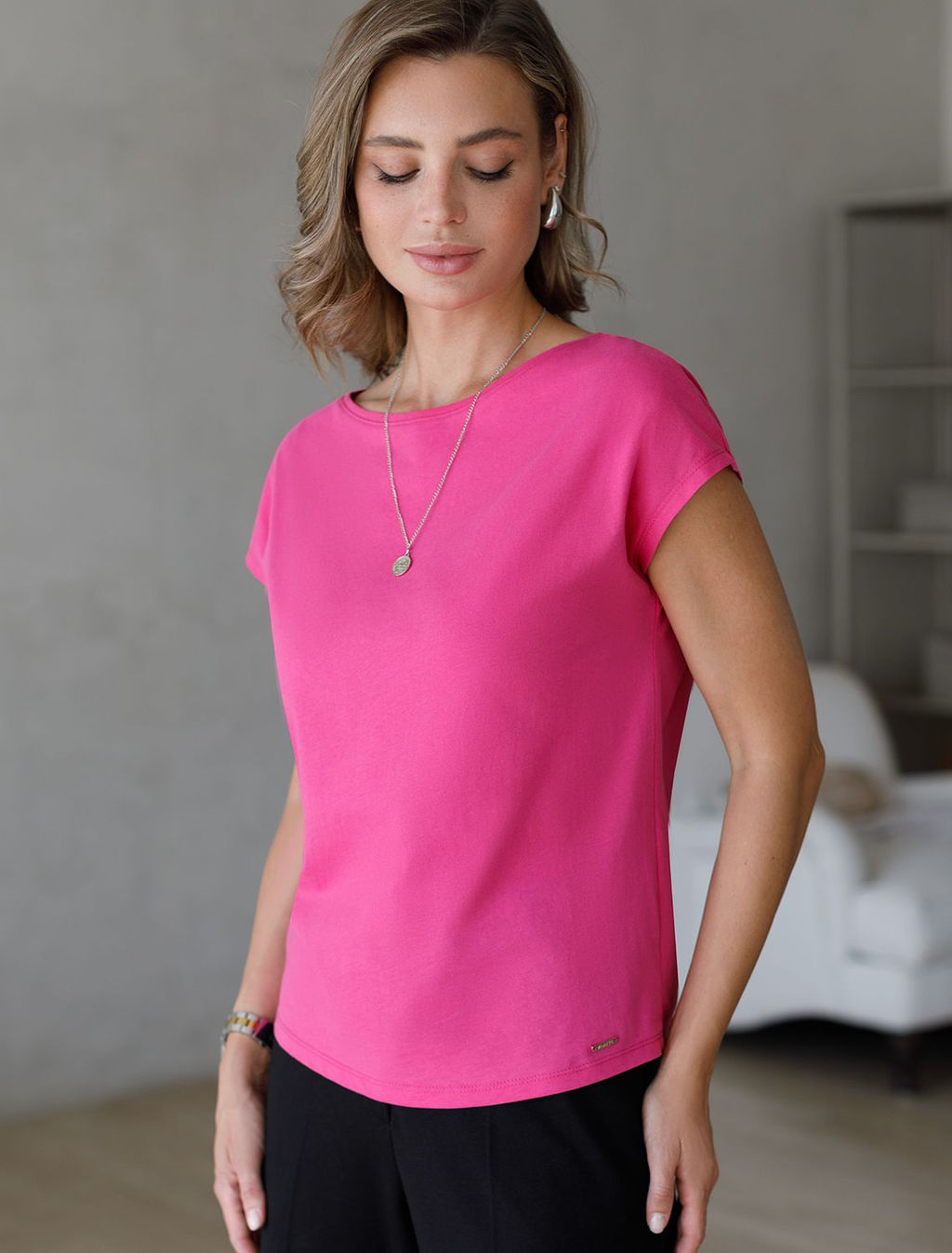 Футболка с цельнокроеным рукавом