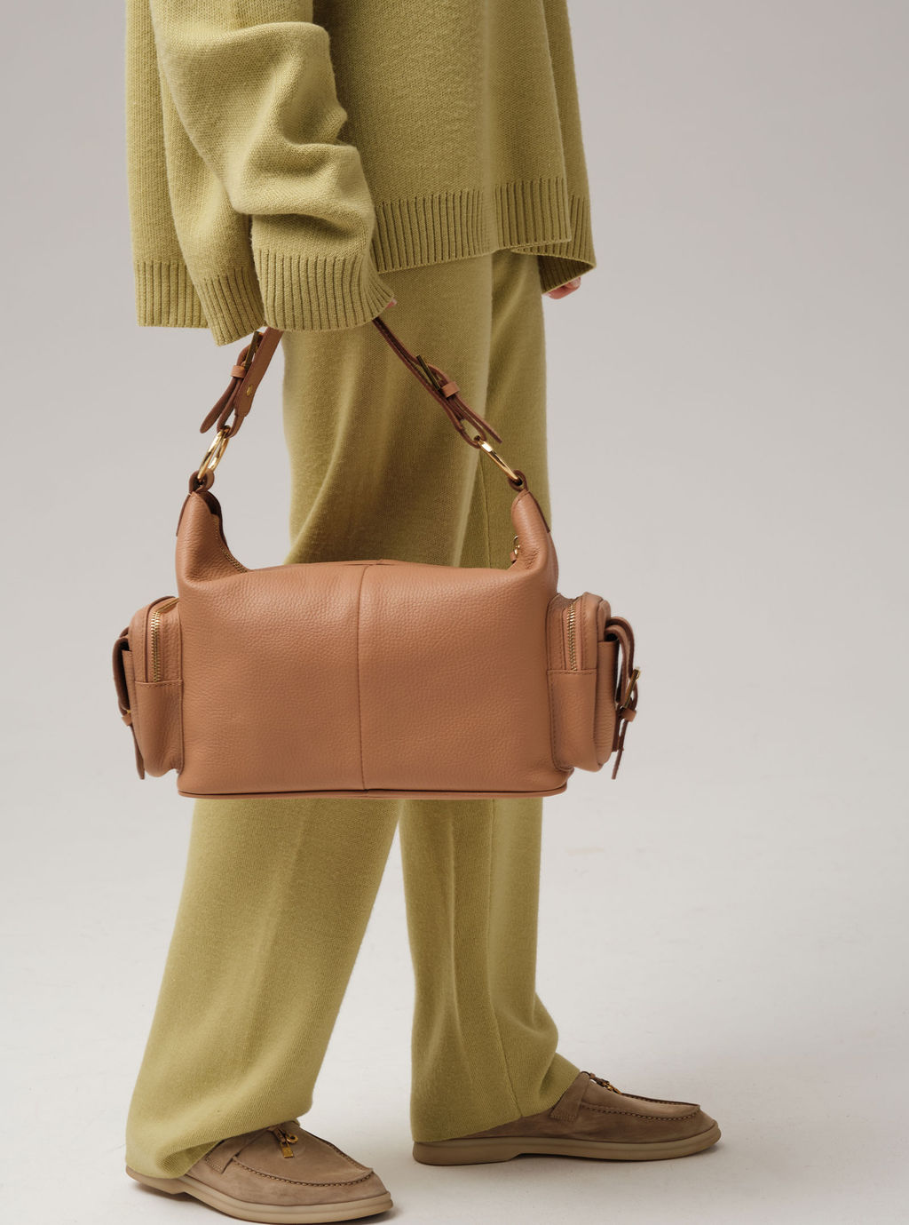 Кожаная сумка Deboro 31078 бежевая нуга