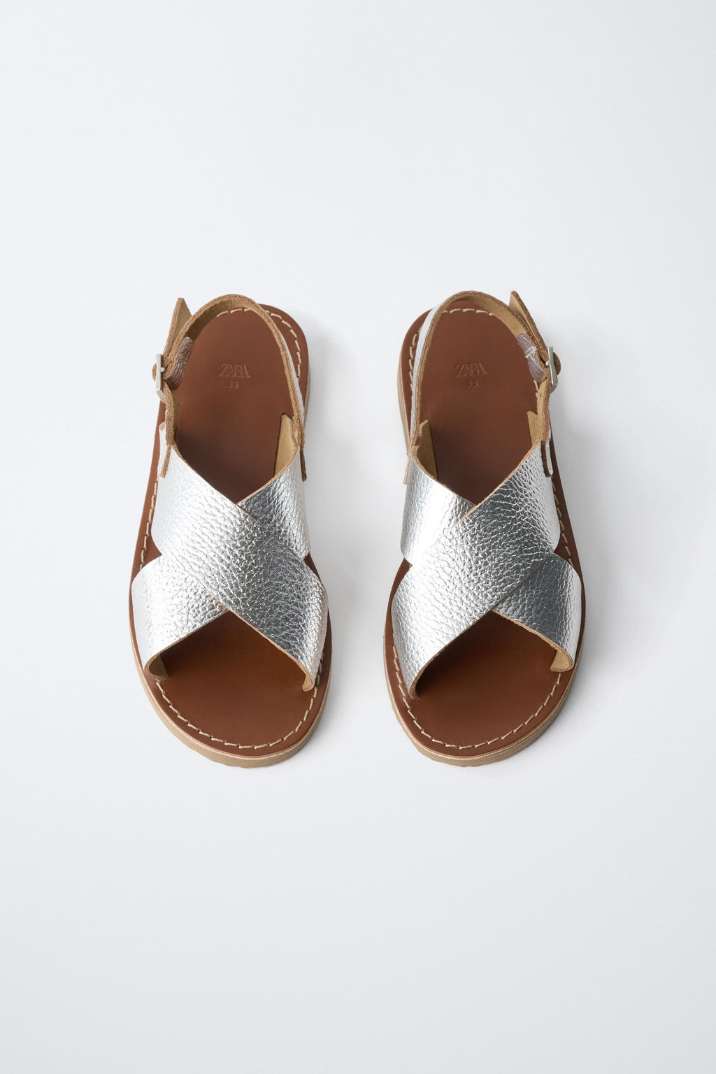 SANDALIA METALIZADA PIEL / Plata