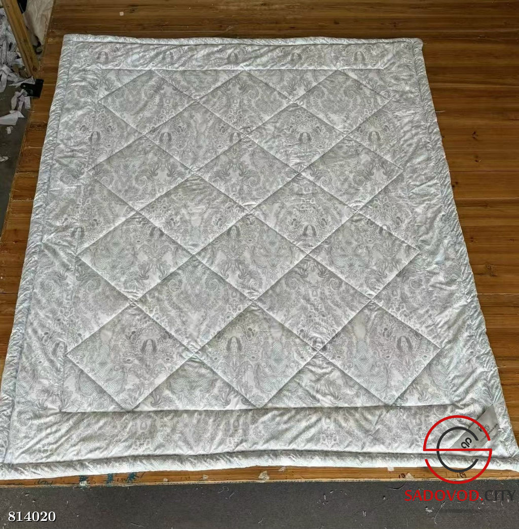 Одеяло всесезонное из шелка