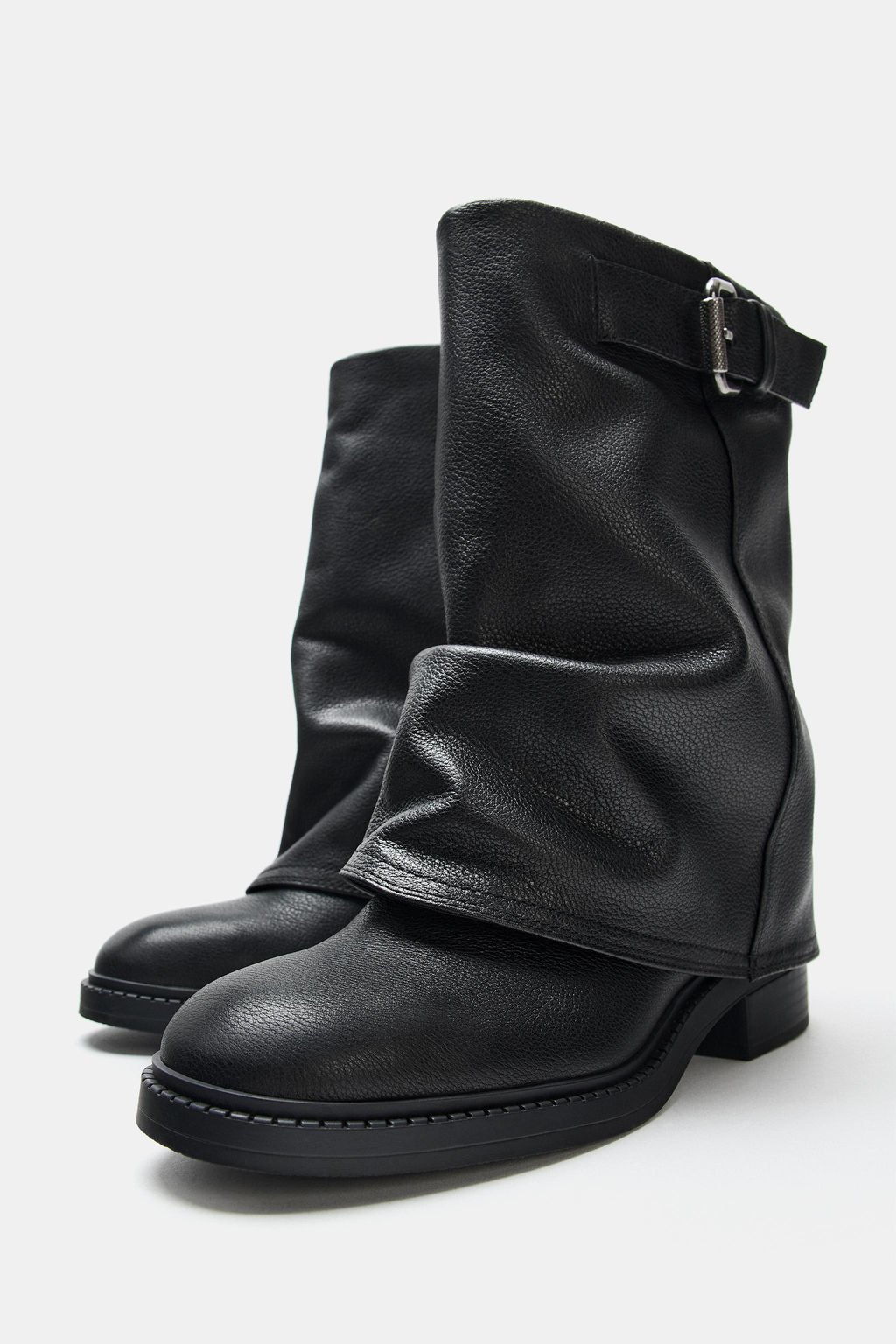 BOT?N PIEL HEBILLA / Negro - Zara фото 4
