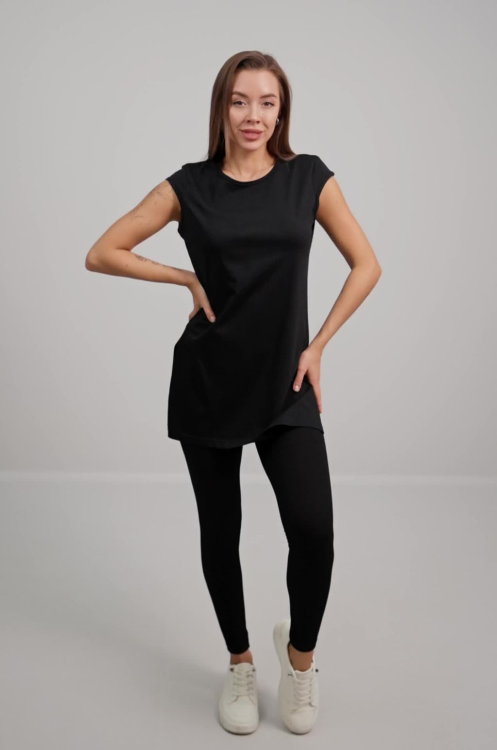 Женская футболка-туника с разрезами по бокам Happyfox