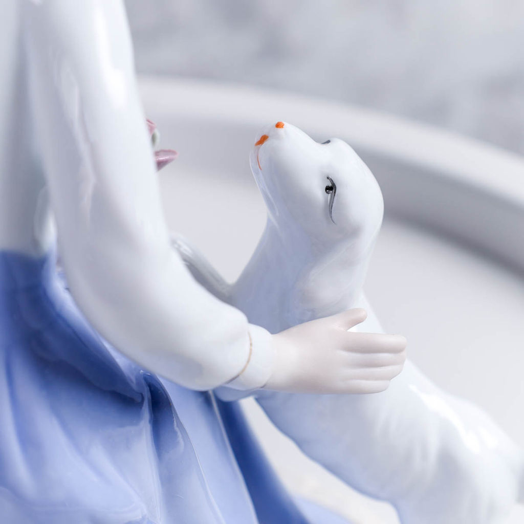 Статуэтка Дама с собакой 22 см / HP095 /уп 24/ - Галеонтрейд фото 5