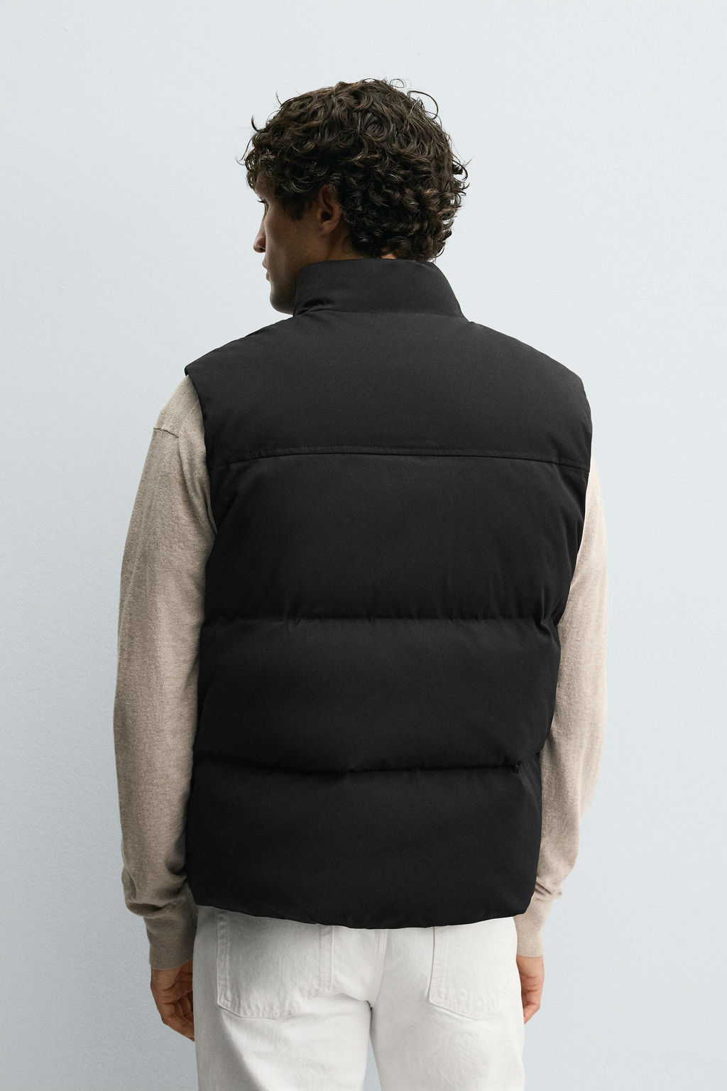 REGULAR FIT PADDED GILET
