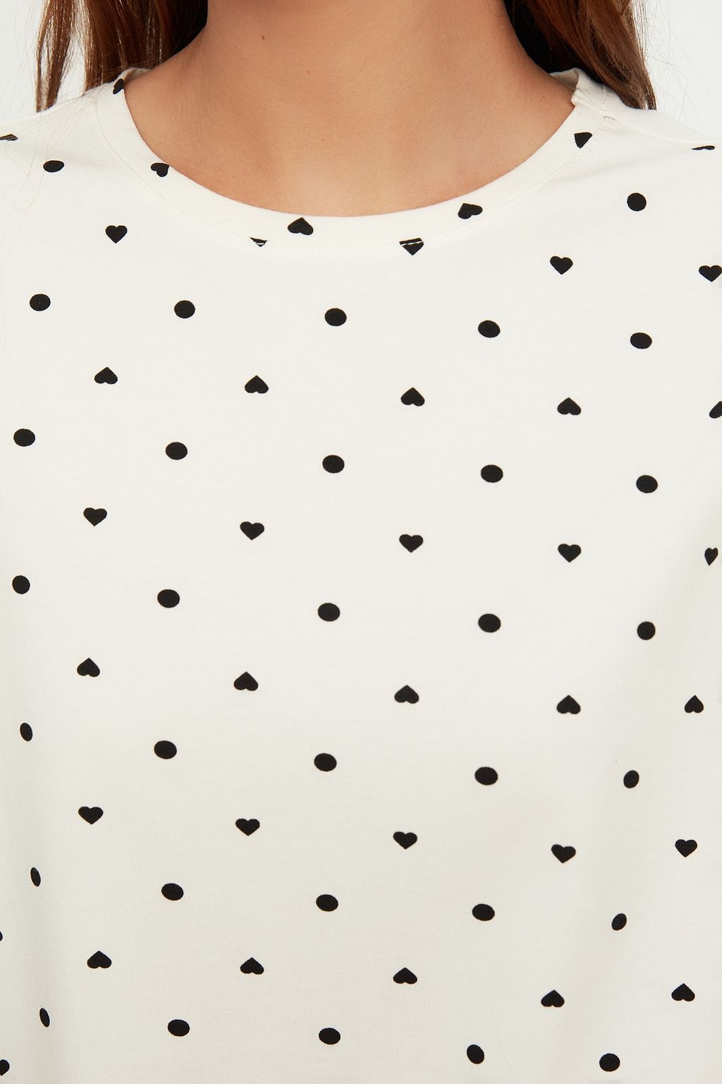 Trendyolmilla Beyaz %100 Pamuklu Puantiyeli ve Kalpli Sortlu Orme Pijama Tak?m? THMSS21PT1485 фото 12