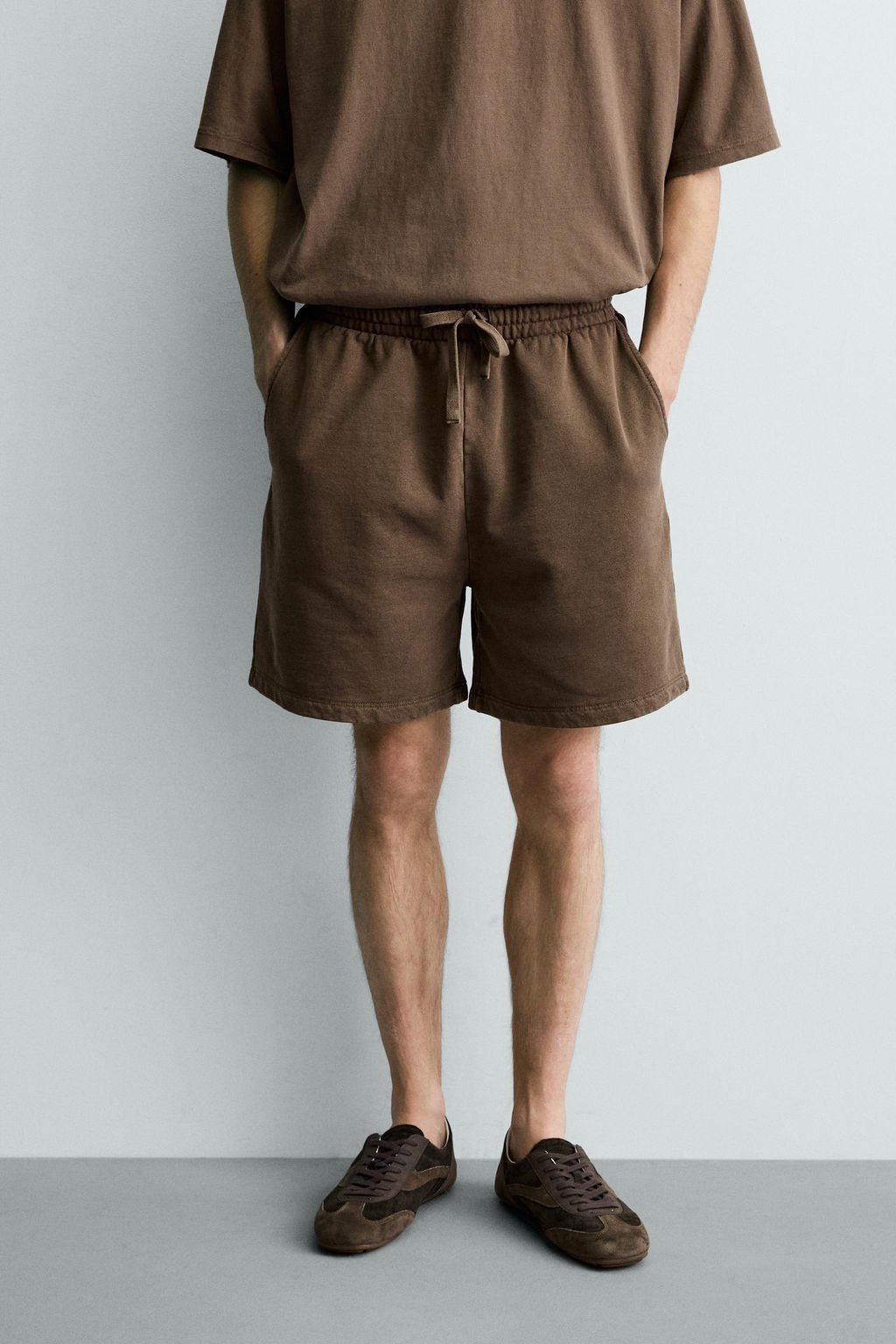 BERMUDA JOGGER B?SICA LAVADA / Marr?n - Zara фото 2