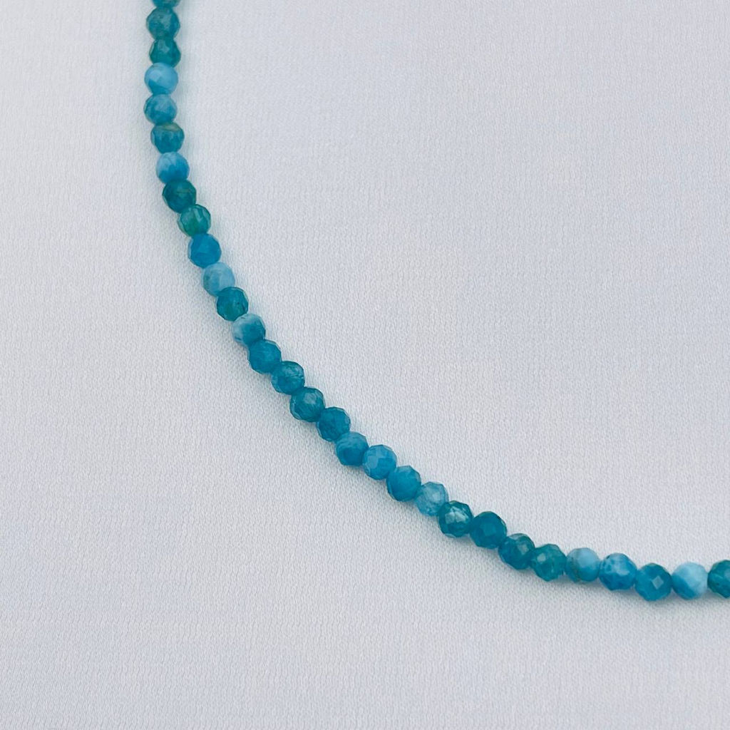 Колье из Апатита