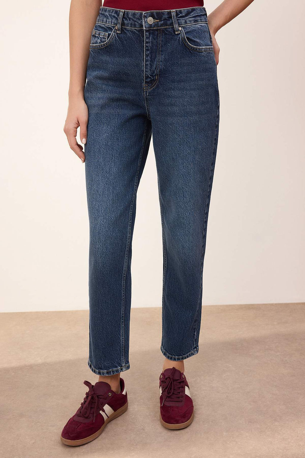 Mavi Yuksek Bel Az Esnek Bilek Boy Mom Jeans TWOSS26JE00109 - Trendyolmilla фото 5