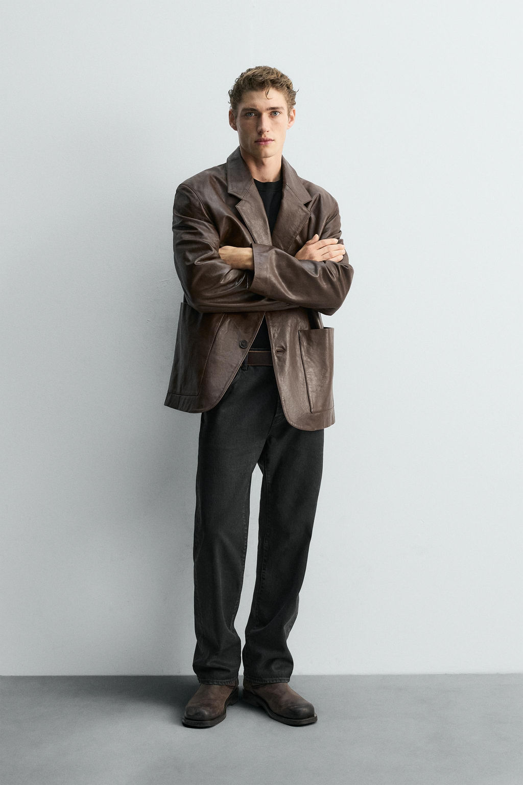 LIMITED EDITION LEATHER BLAZER - Zara фото 4