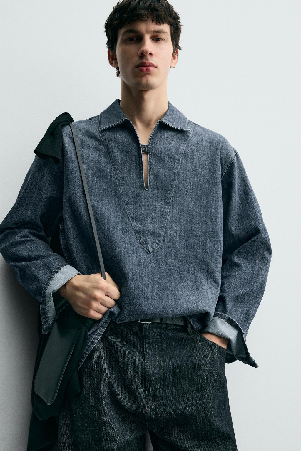 WASHED DENIM OVERSHIRT - Zara фото 6