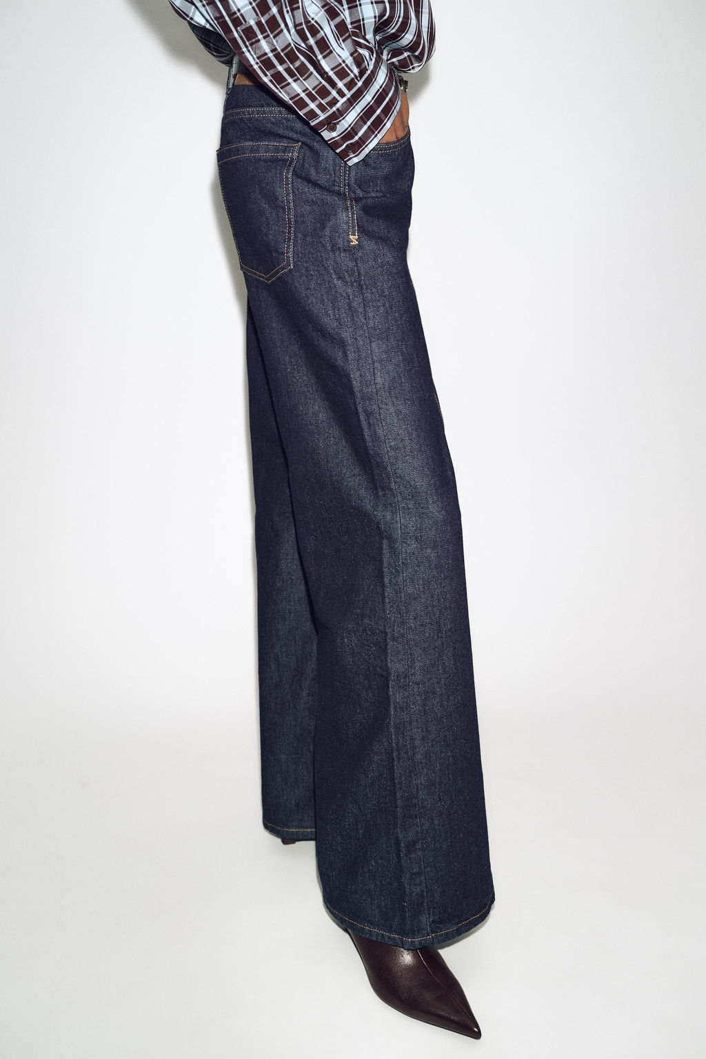 Z1975 WIDE-LEG BELTED JEANS - Zara фото 14