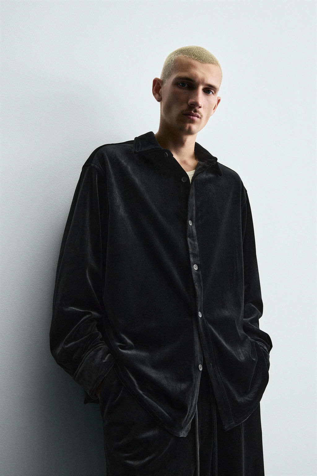 VELVET RELAXED FIT OVERSHIRT - Zara фото 5