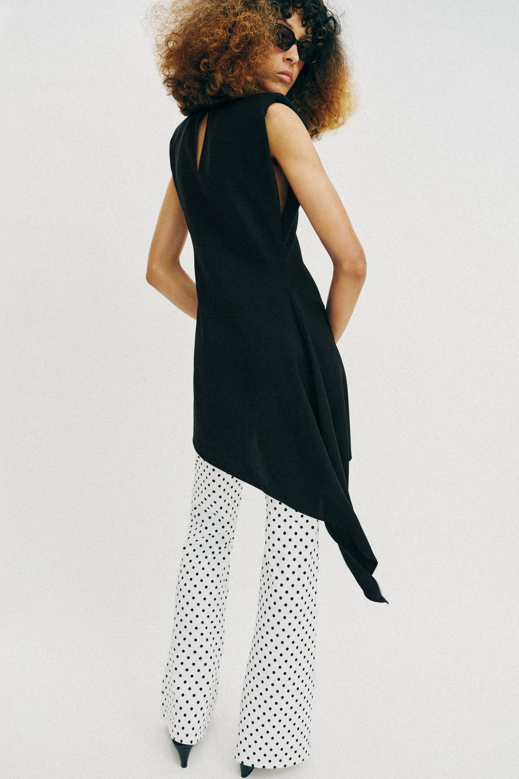 PANTALON FLARE STRETCH / Blanco / Negro - Zara фото 7