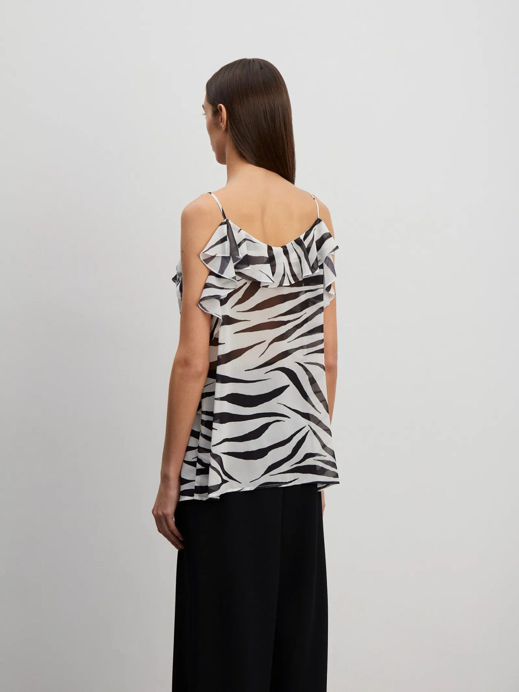 Топ приталенный - Emka фото 5