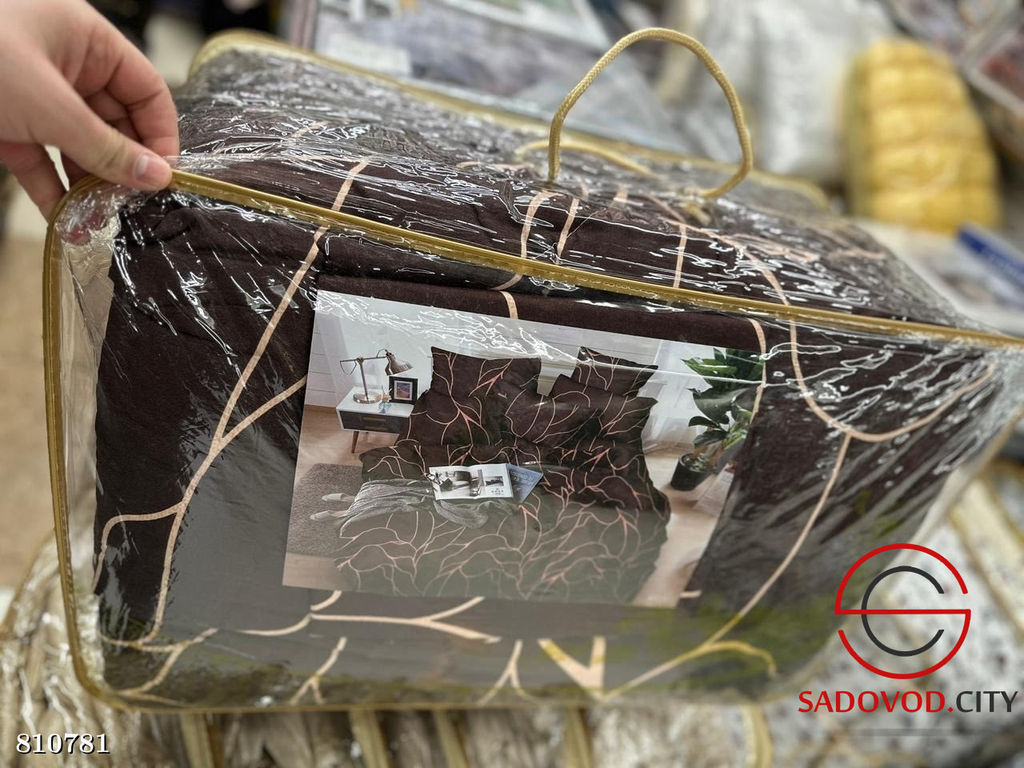 Комплект постельного белья с одеялом и подушками