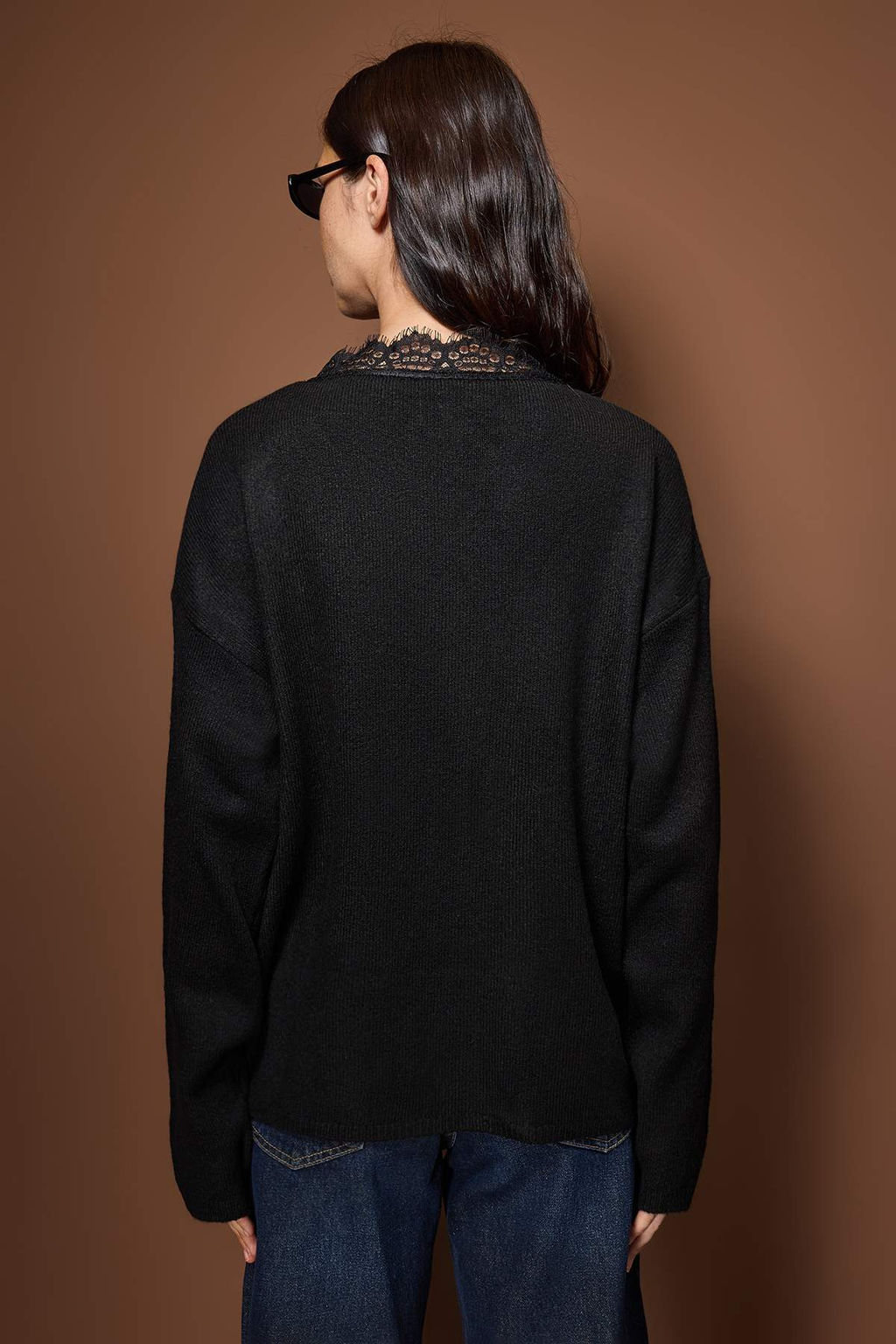 Siyah Yumusak Dokulu V Yaka Dantelli Triko Kazak TWOAW26KZ00288 - Trendyolmilla фото 4