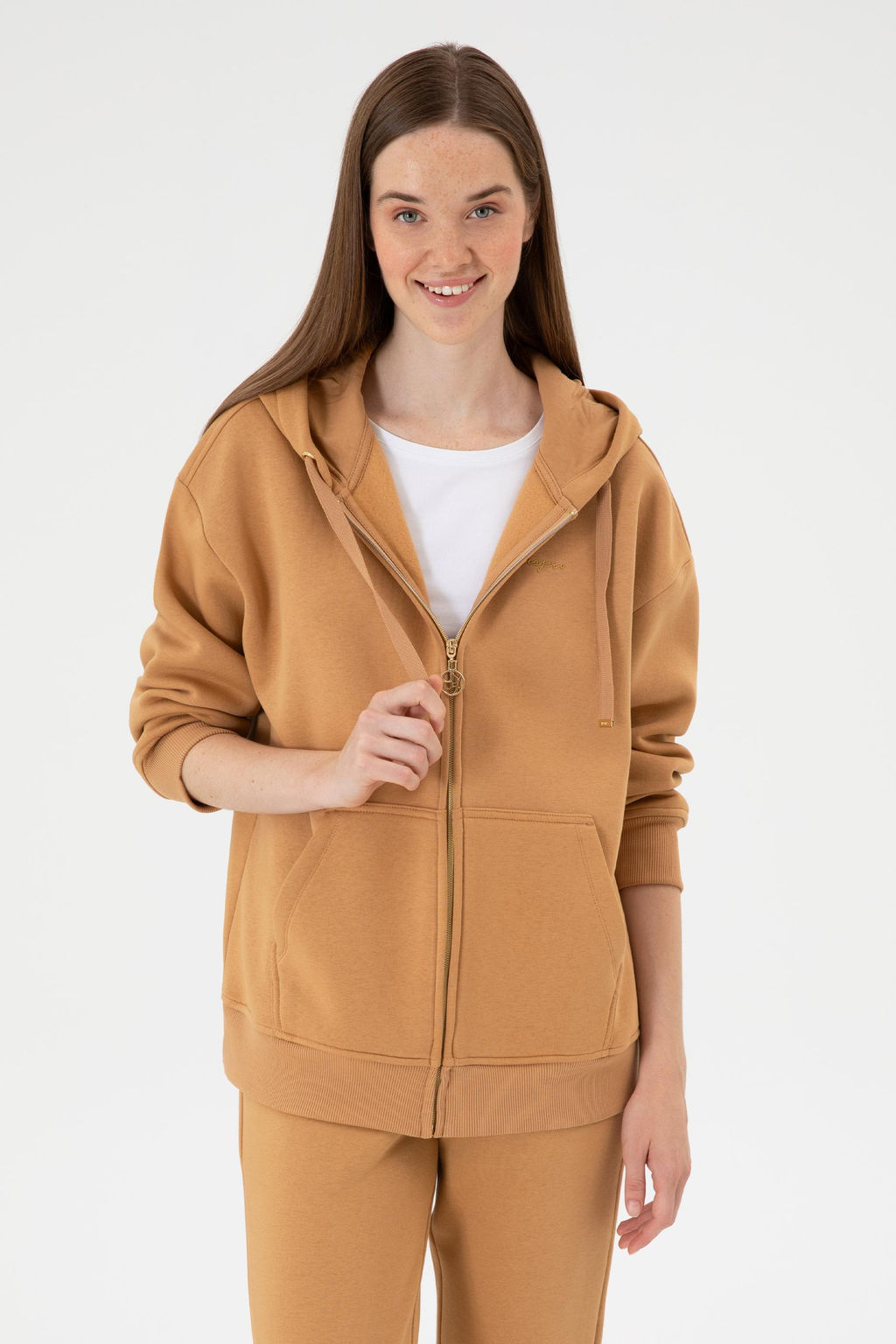 Kad_n Camel _ardonlu Kap__onlu Sweatsh_rt Sepette S_rpriz _ndirim