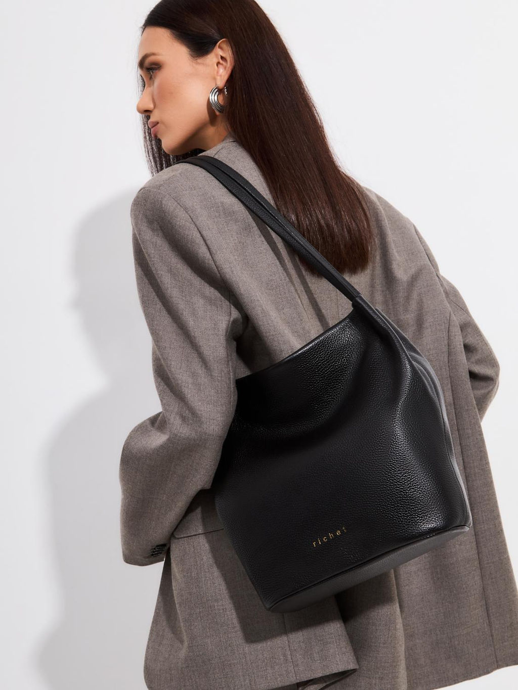 Женская кожаная сумка Richet 3162LG 873 Черный
