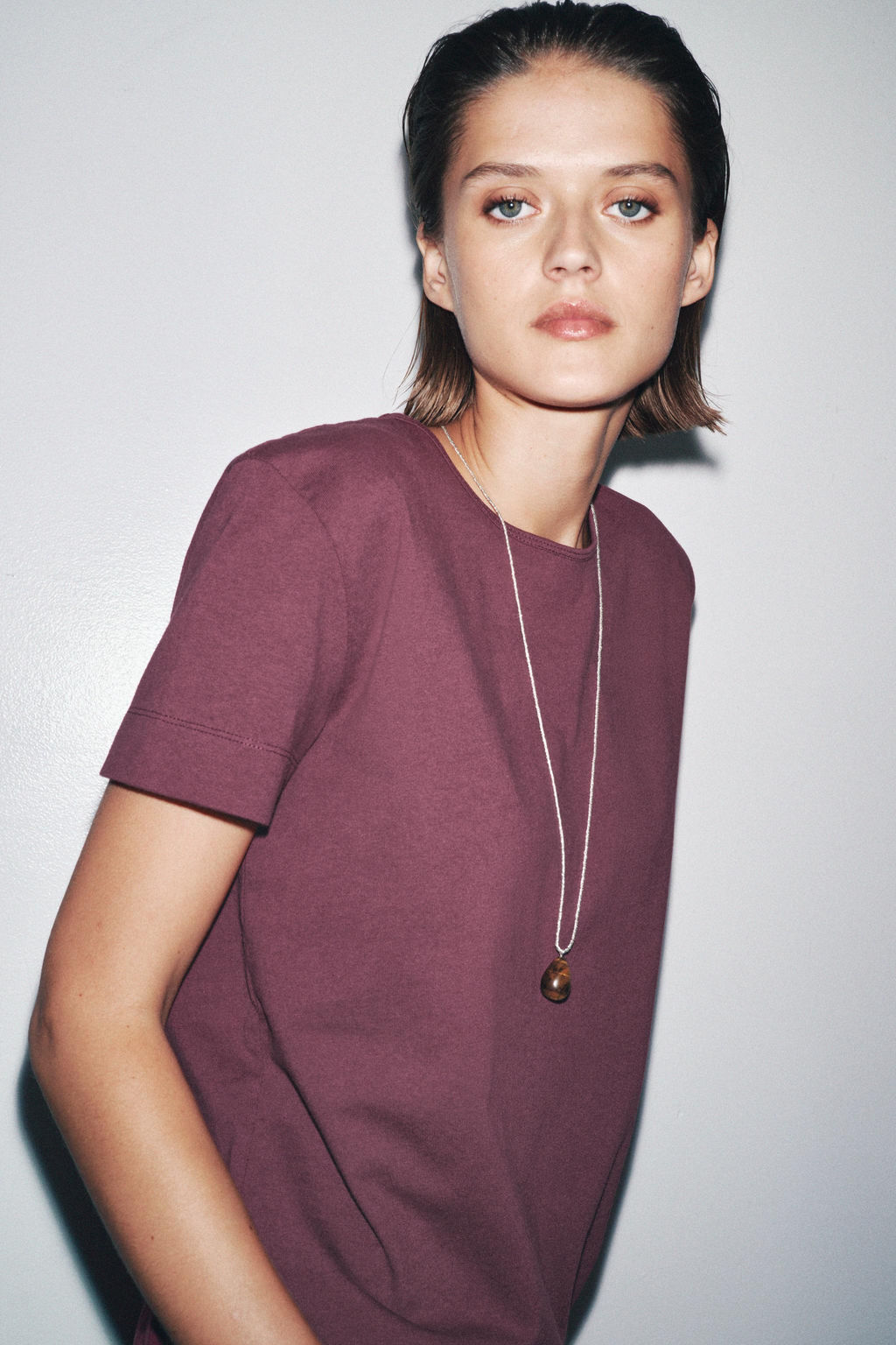 SHORT SLEEVE RUSTIC COTTON T-SHIRT - Zara фото 2