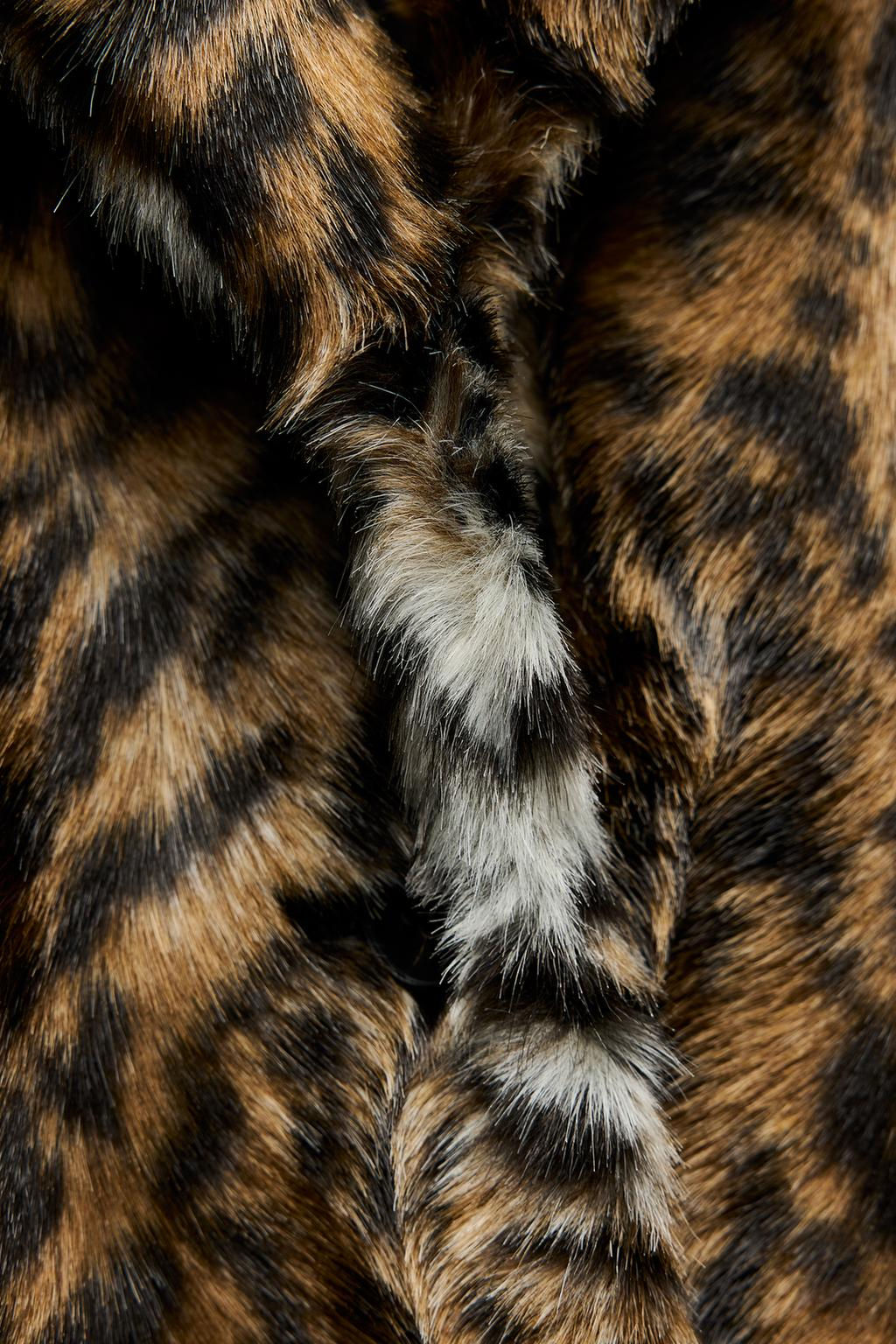 ANIMAL PRINT FAUX FUR COAT ZW COLLECTION - Zara фото 12
