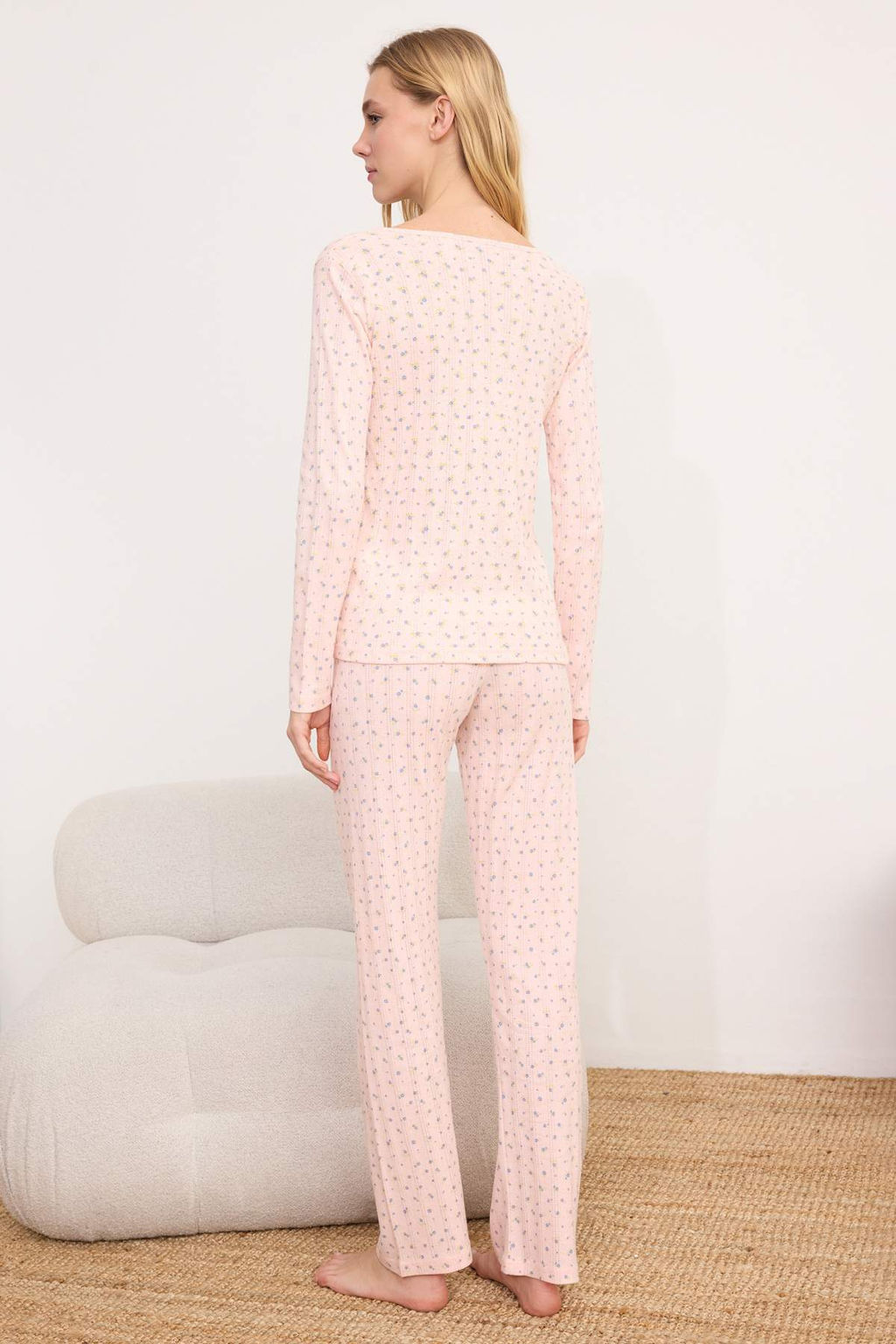 Beyaz Cicekli Dantel Detayl? Fitilli/Pointel Orme Pijama Tak?m? THMAW26PT00165 - Trendyolmilla фото 9