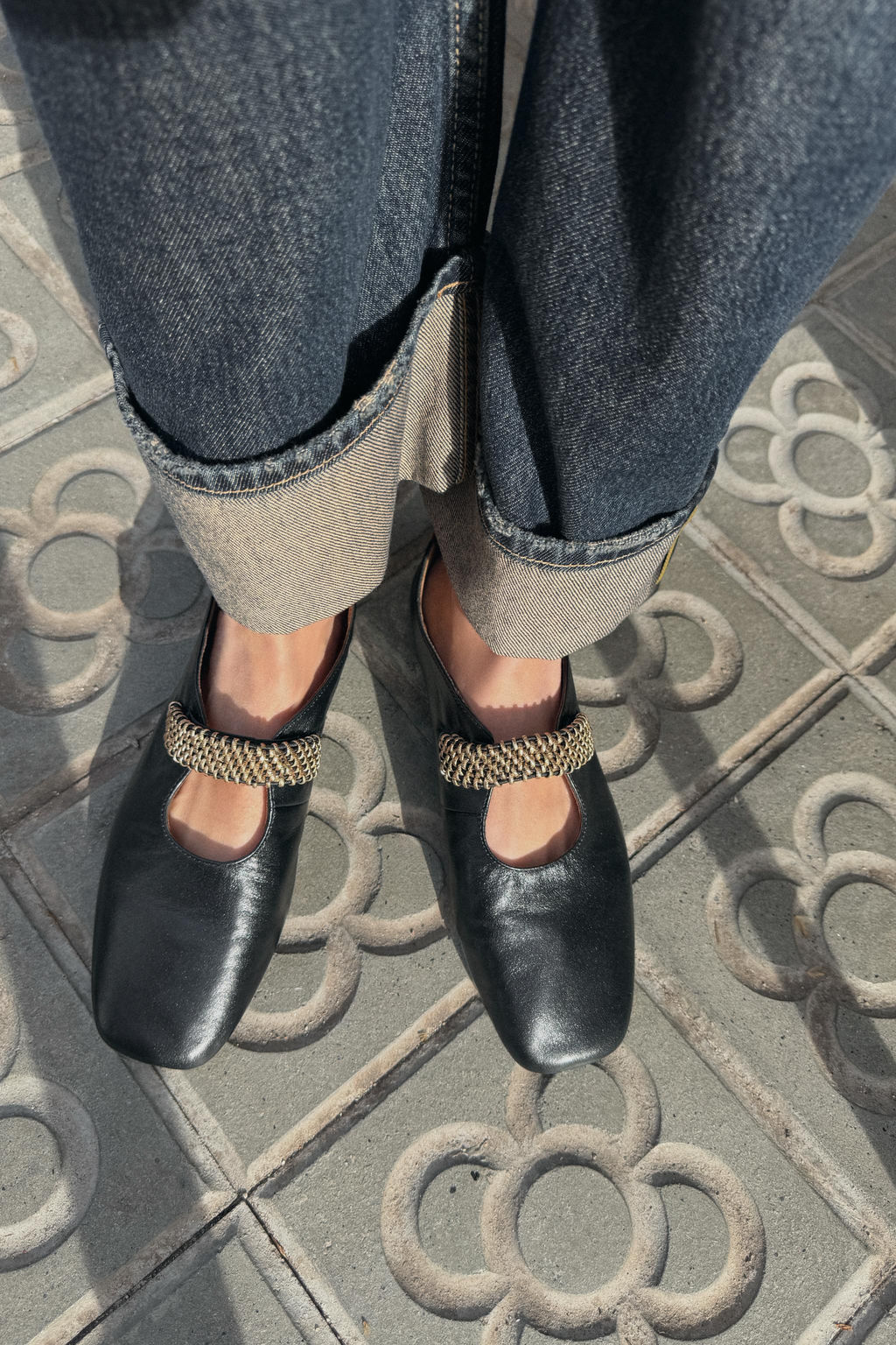 LEATHER BALLET FLATS WITH METAL STRAP - Zara фото 2