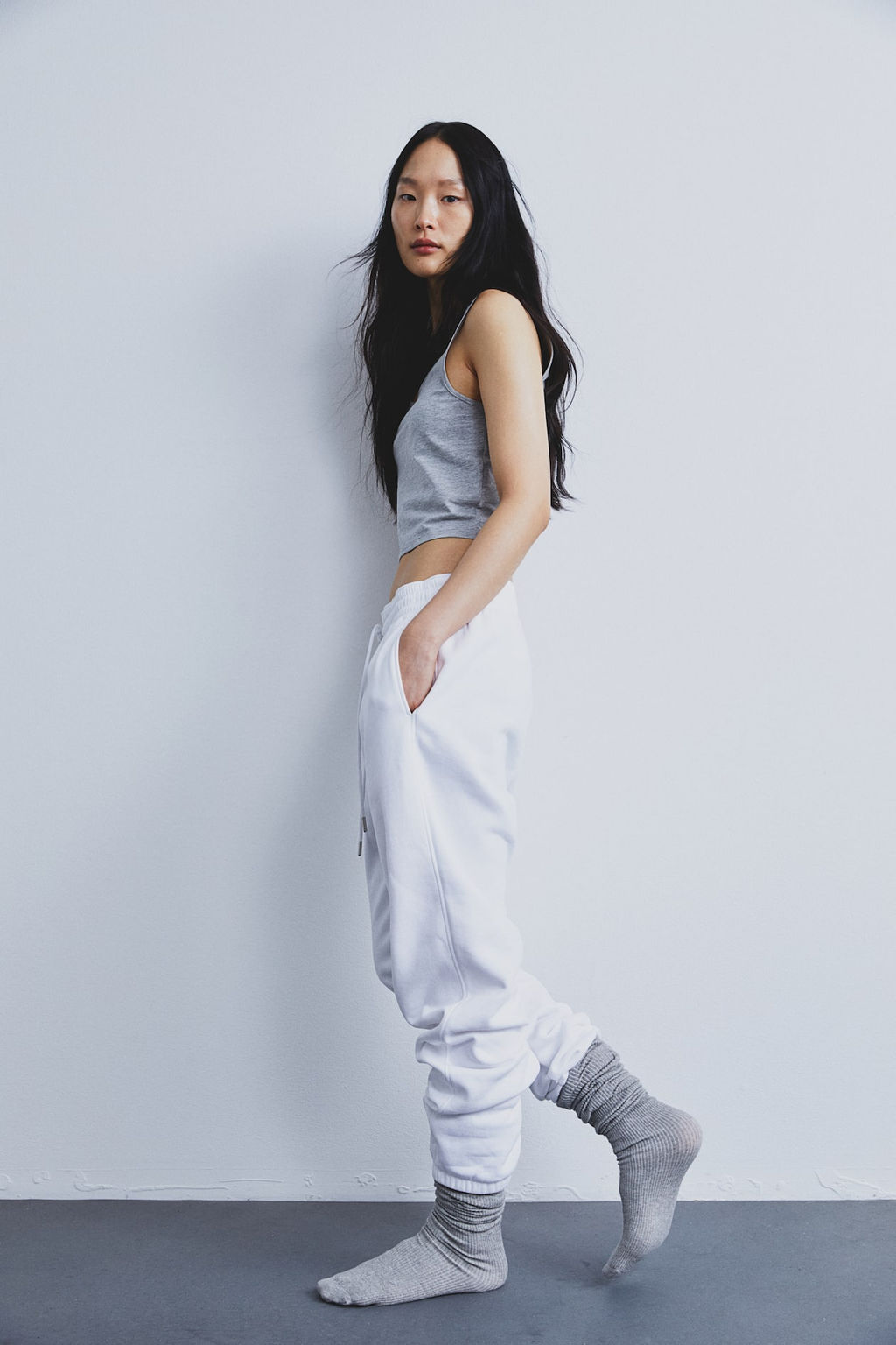 Pantalon de chandal en mezcla de algodon - H&m фото 6