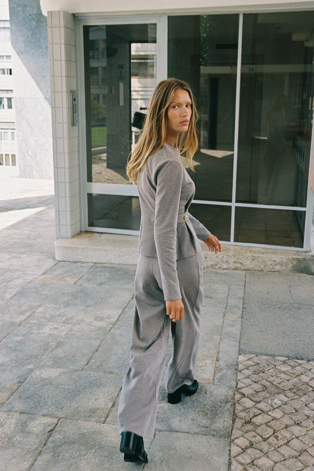 TWILL TROUSERS WITH BUTTONS - Zara фото 3
