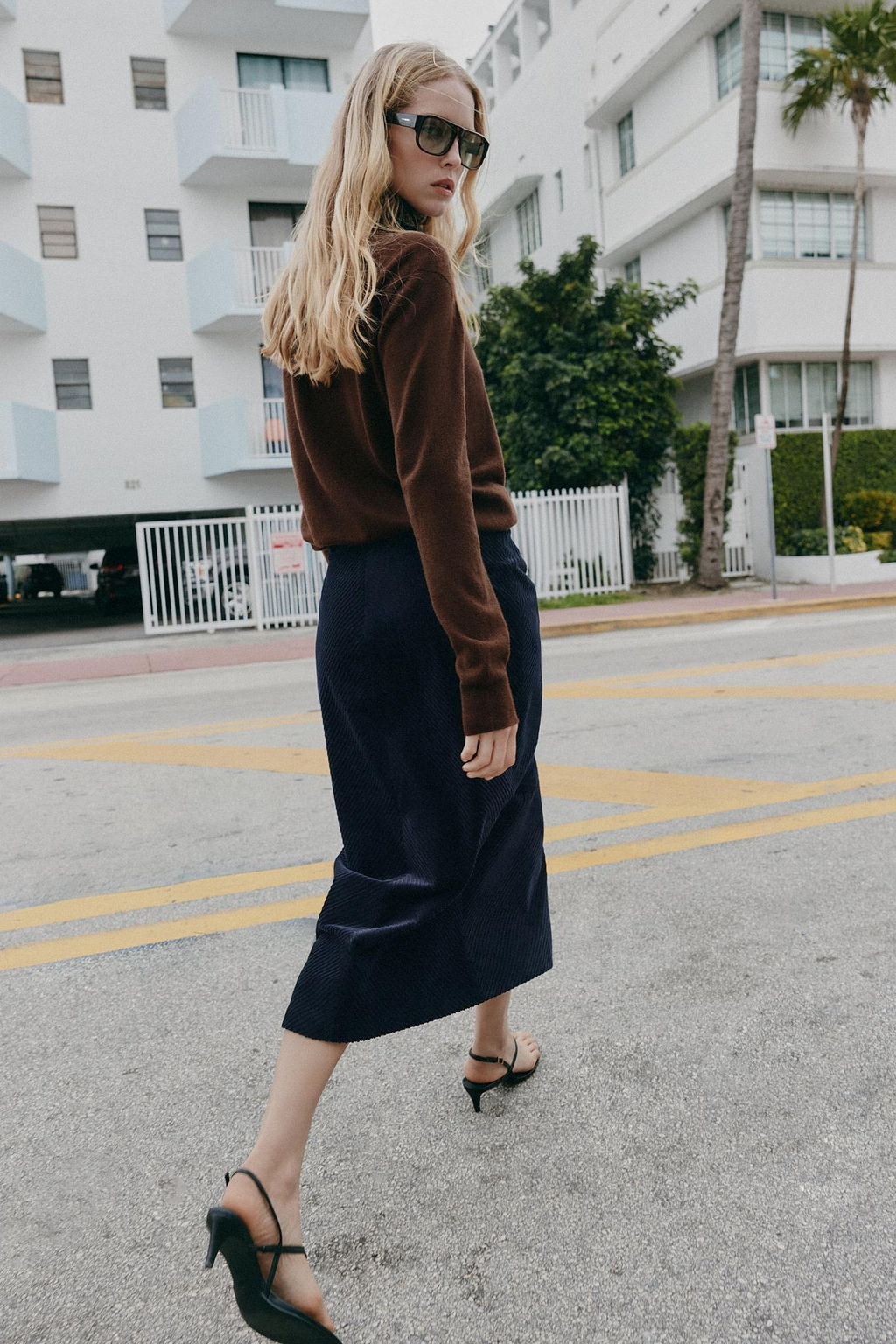 STRAIGHT CORDUROY MIDI SKIRT - Zara фото 5