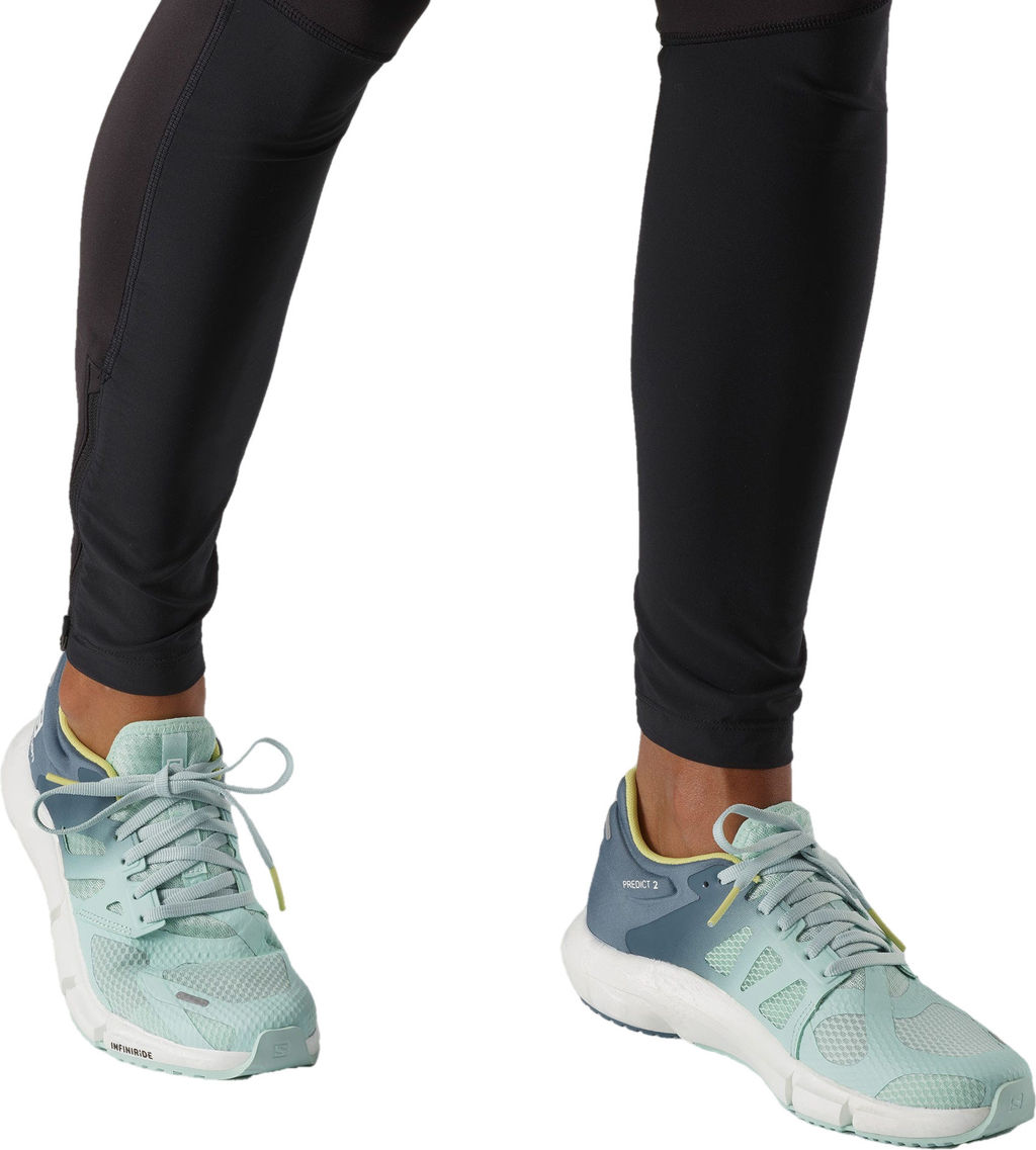 Кроссовки женские