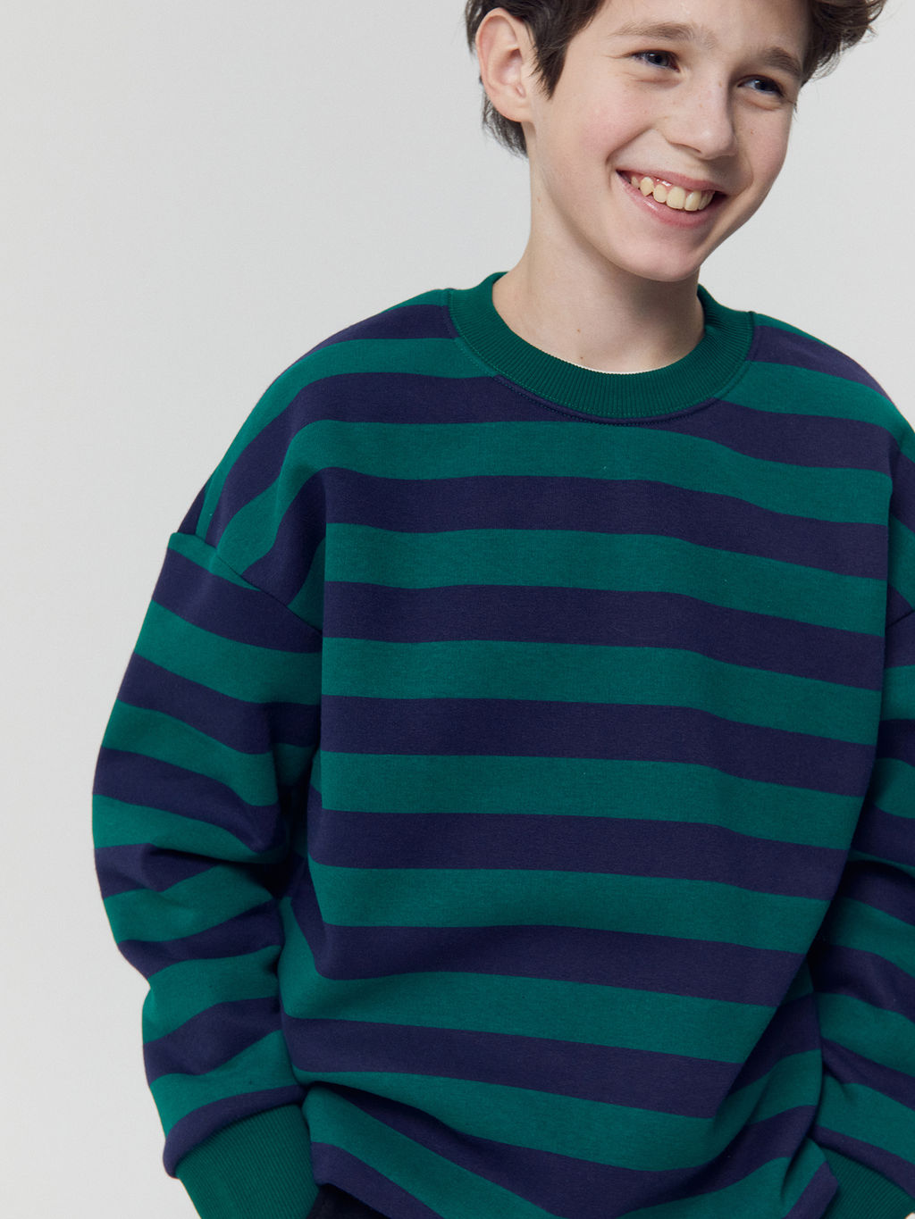 Свитшот для мальчиков в сине-зеленую полоску - Mark formelle фото 4