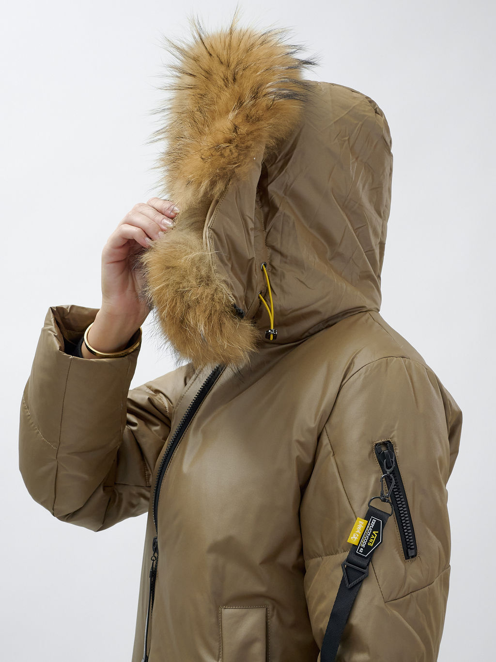 Куртка зимняя HaiLuoZi 871K женская коричневая с мехом енота утеплитель 260 г/м² - Mtforce фото 14