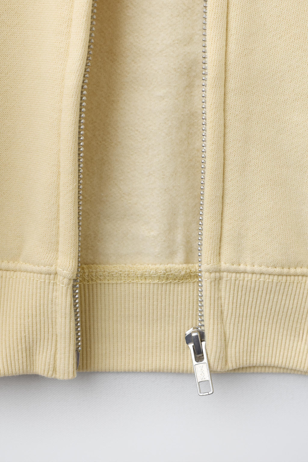 SUDADERA FELPA CREMALLERA / Vainilla - Zara фото 4