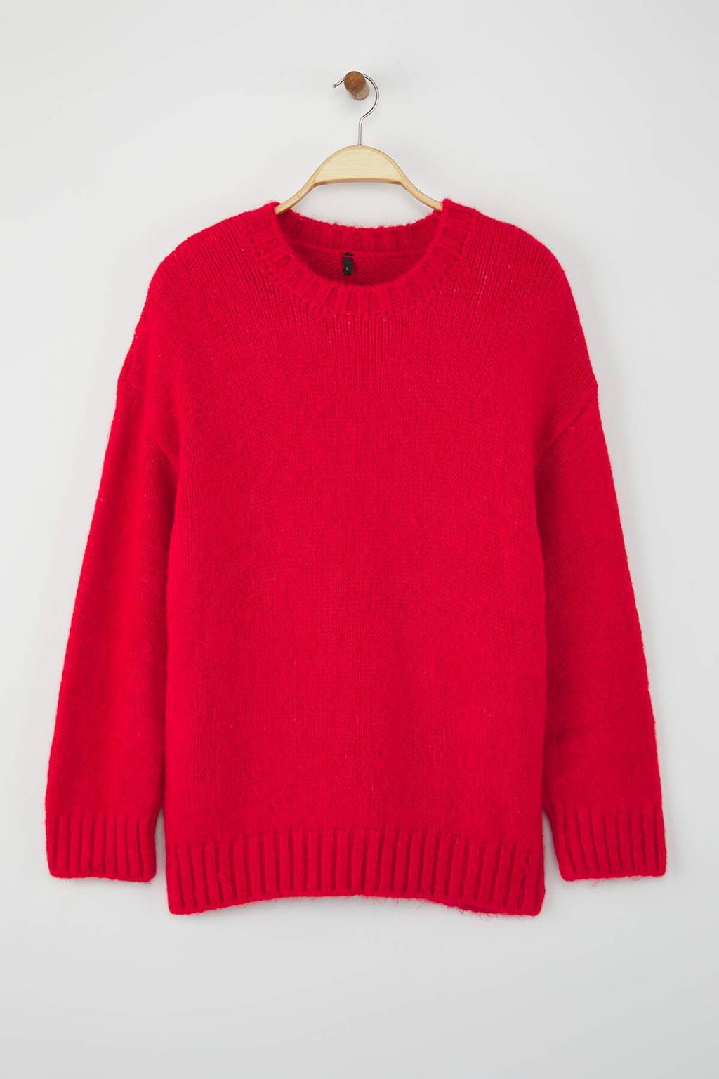 Wardrobe Essentials K?rm?z? Yumusak Dokulu Genis Kal?p Basic Triko Kazak | TWOAW26KZ00073