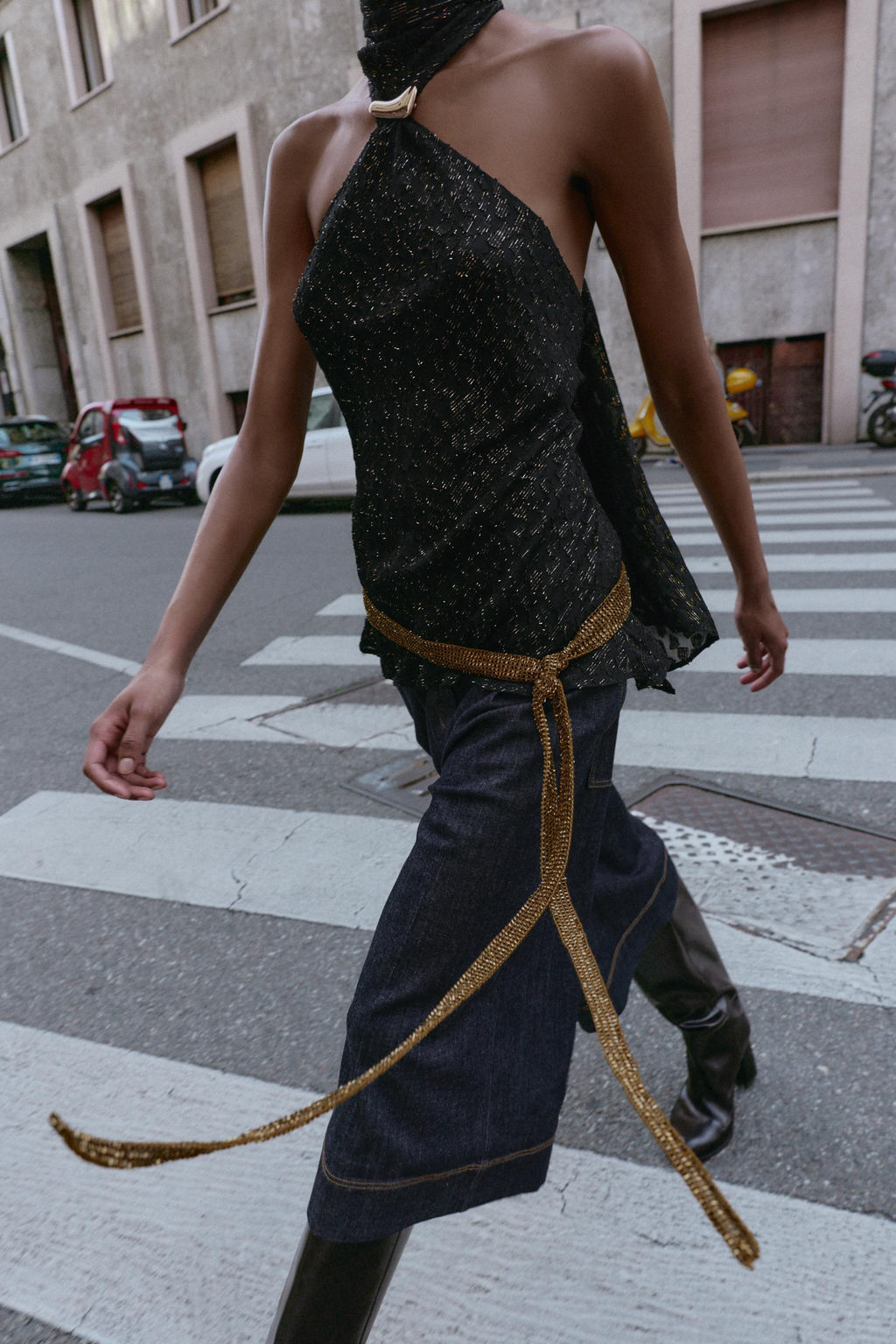 HALTER TOP WITH METALLIC THREAD TRIM - Zara фото 4