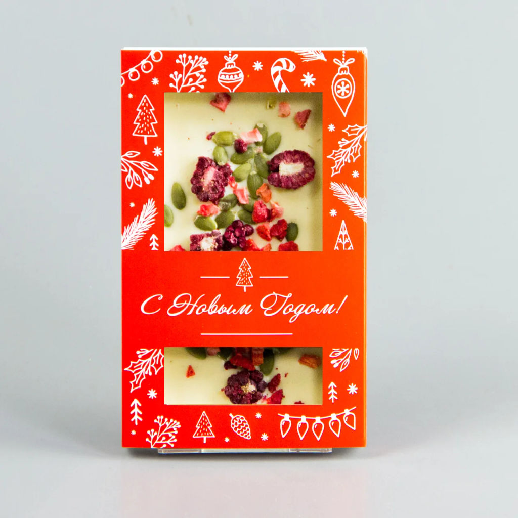 Белый шоколад с клубникой, ежевикой и семечками тыквы, красная коробочка #9