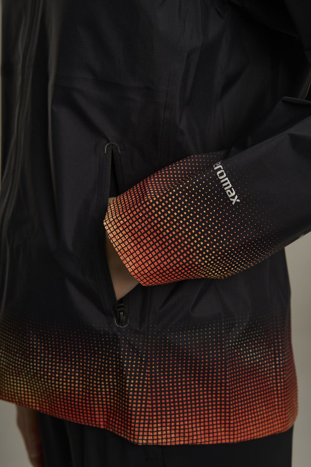 Куртка Черный ADVANCED RUNNING Woven Track Top - Anta фото 15