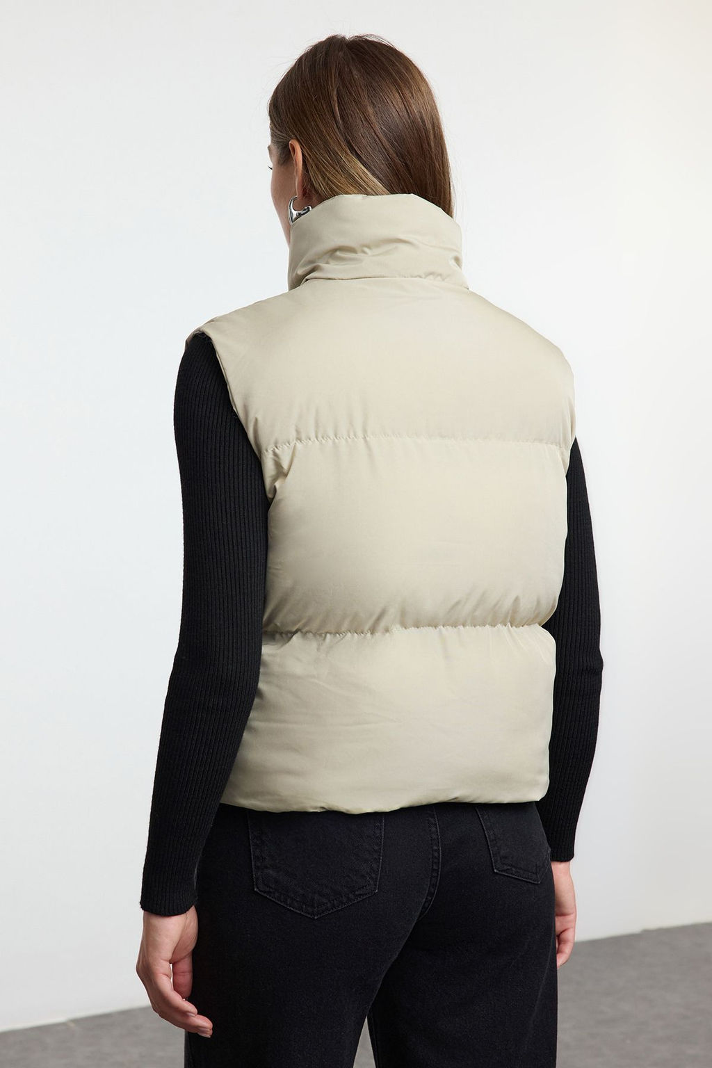 TRENDYOLMILLA Tas Regular Su itici Sisme Yelek TWOAW23YE00059  фото 4