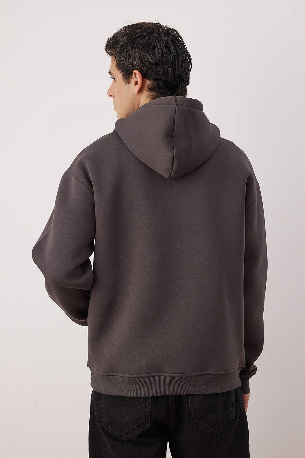 Lacivert Oversize/ Genis Kesim Aplike Nak?sl? Sweatshirt TMNAW26SW00056 - Trendyolmilla фото 17