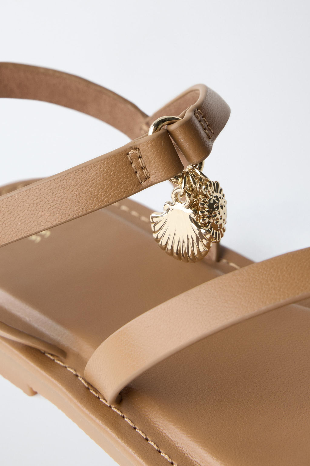 SANDALIA CHARMS / Marr?n - Zara фото 3