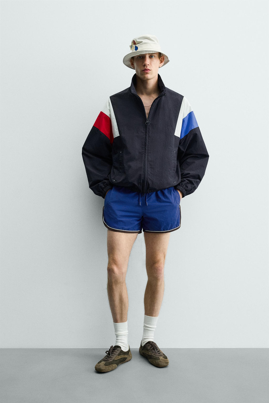 CHAQUETA T?CNICA COLOR BLOCK RETRO / Marino