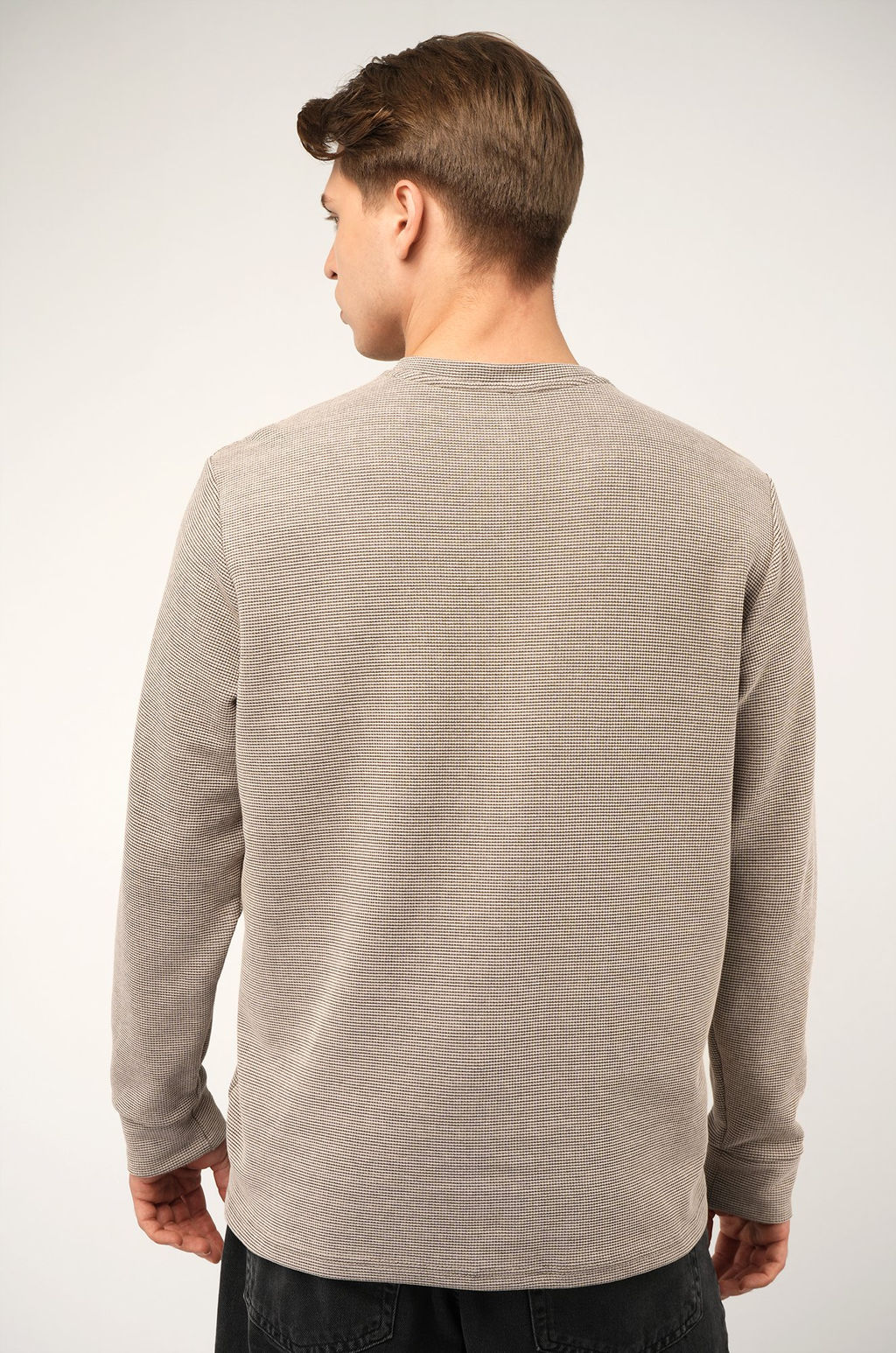 Мужской лонгслив на пуговицах Happyfox