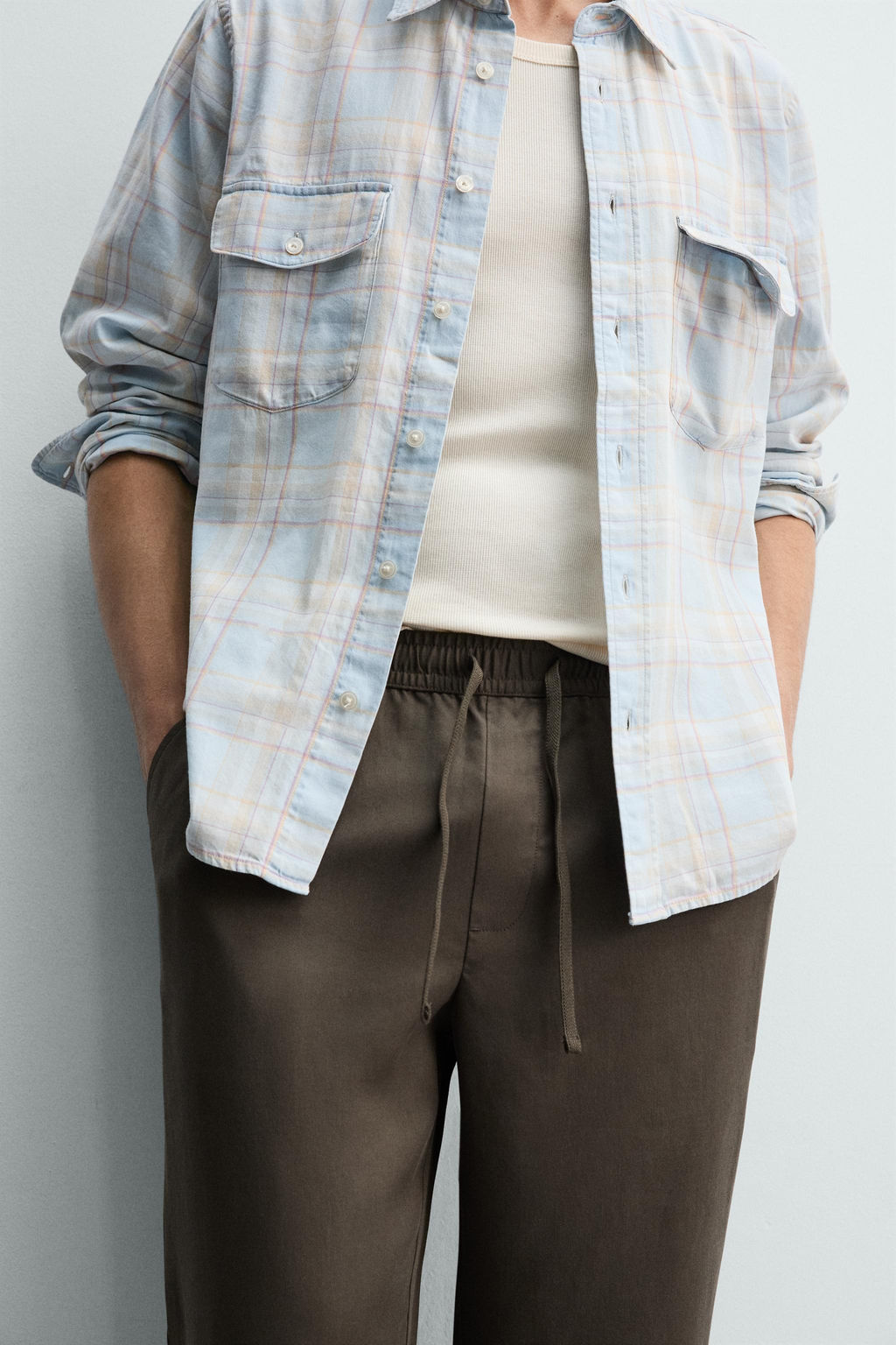 PANTAL?N FLUIDO RELAXED FIT / Marr?n / Topo