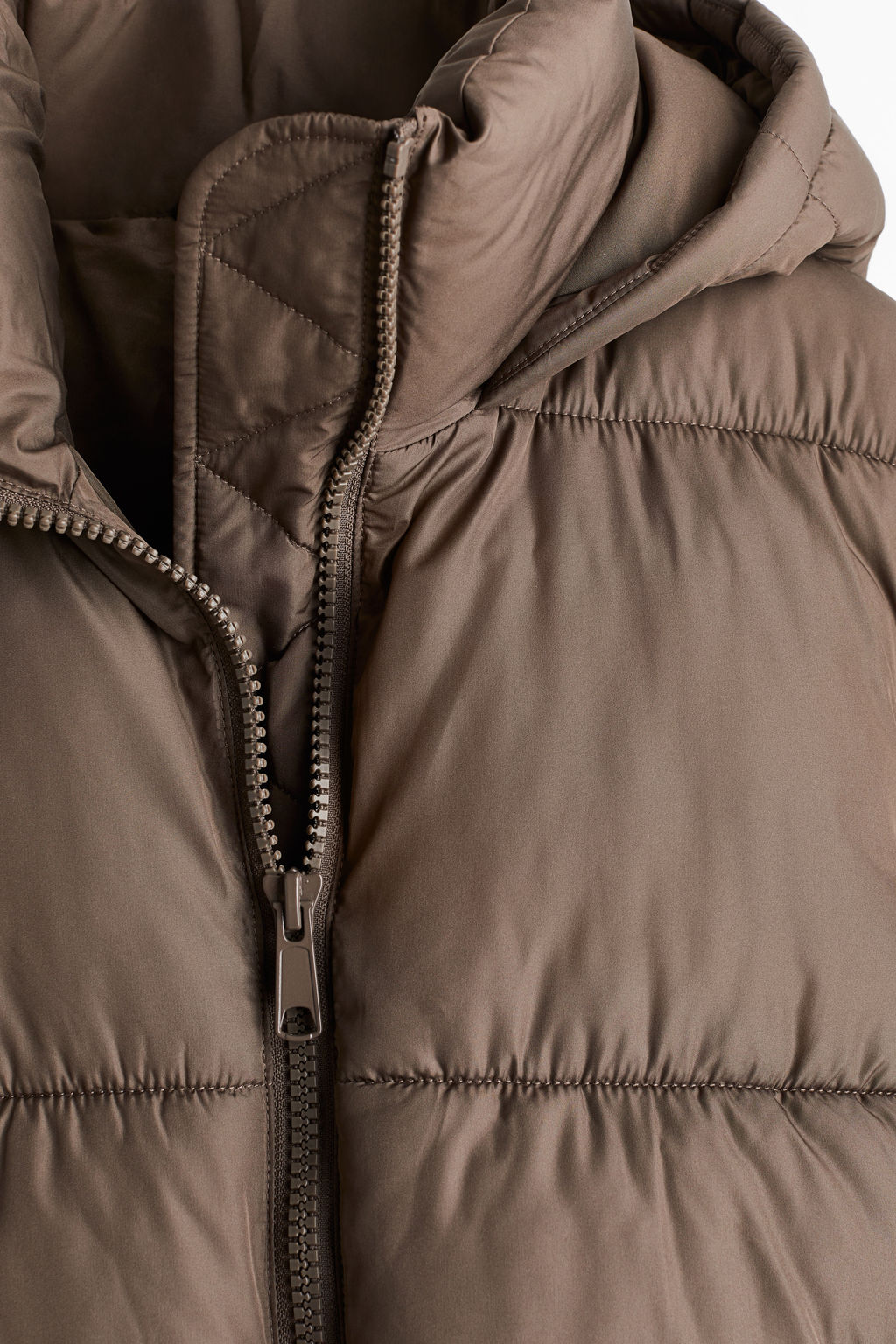 Chaqueta puffy con capucha - H&m фото 9