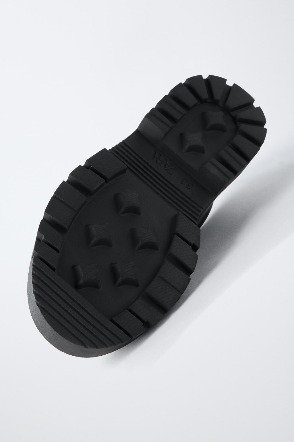 BLUCHER CORDONES / Negro