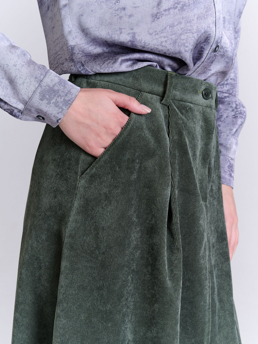 Вельветовая юбка А-силуэта